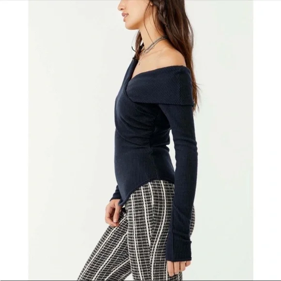 Free People NWT Marley Off The Shoulder Top - Picture 3 of 13